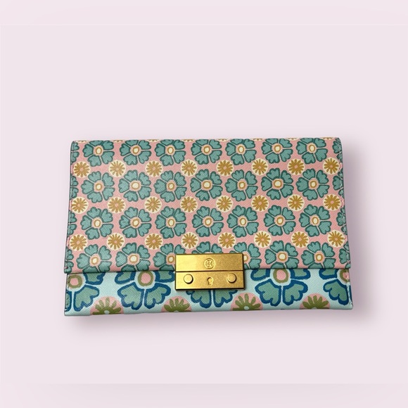 Tory Burch Handbags - Tory Burch X David Hicks Printed Clutch
